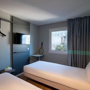 Habitación Estándar con 2 Camas Individuales